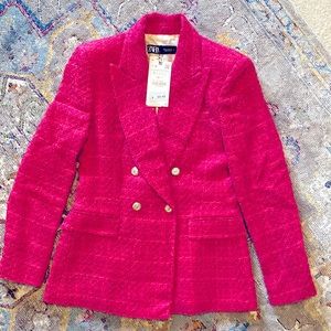 Stunning pink boucle blazer